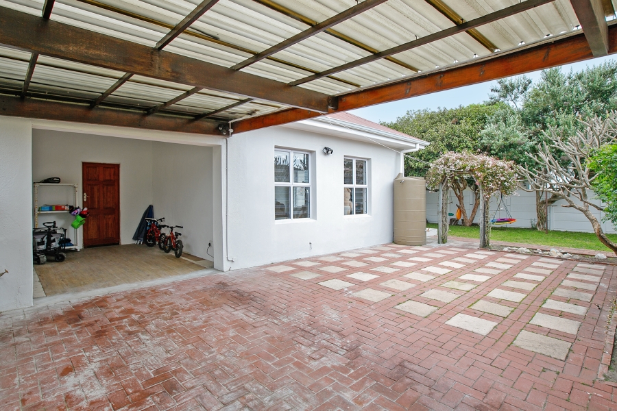 3 Bedroom Property for Sale in Claremont Western Cape